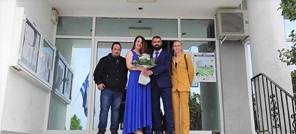 Ένας όμορφος πολιτικός γάμος στο Δημαρχείο Φαρκαδόνας 