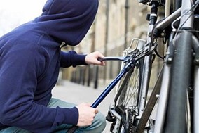 Ανήλικος έκλεψε ποδήλατο 43χρονου