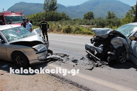 Θανατηφόρο τροχαίο έξω από την Καλαμπάκα (ΕΙΚΟΝΕΣ)