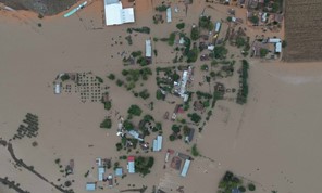 Tρίκαλα: Τα σπίτια χάθηκαν στο νερό - "Τέτοια καταστροφή δεν έχουμε ξαναζήσει"