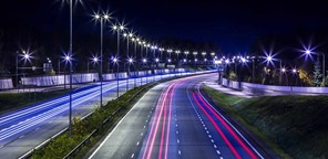 Τοποθετούνται 7.700 οδοφωτιστικά τύπου LED στο οδικό δίκτυο Θεσσαλίας 