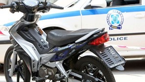 Τρεις συλλήψεις για κλοπή μοτοποδηλάτου