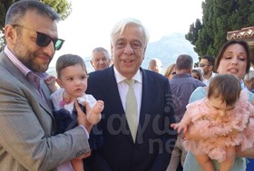 Στην Καλαμπάκα για τα βαφτίσια των εγγονών του ο Παυλόπουλος