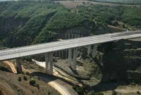 60χρονος έπεσε από γέφυρα κοντά στην παλιά Κουτσούφλιανη