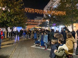 Μεγάλη συμμετοχή στο χριστουγεννιάτικο "Πάρτι των Φαντασμάτων" στο κέντρο της πόλης 