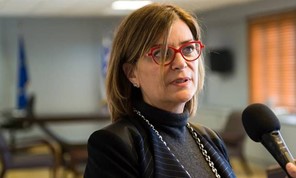 Η αναπληρώτρια υπουργός εργασίας Ράνια Αντωνοπούλου στα Τρίκαλα