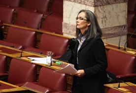 Στη γραμμή Γλέζου και η Σοφία Σακοράφα