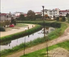 Τρίκαλα: Αυτοκίνητο έπεσε στο Ληθαίο