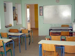 Ακυρώνει τοποθετήσεις δ/ντων εκπαίδευσης στα Τρίκαλα 
