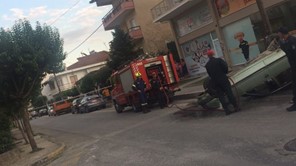 Σφοδρή σύγκρουση αυτοκινήτων στα Τρίκαλα - Τραυματίστηκαν ελαφρά δύο οδηγοί 