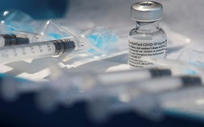 8.609 εμβολιασμοί στο νομό Tρικάλων - Ξεμπλόκαρε η πλατφόρμα για τις ηλικίες 75-79