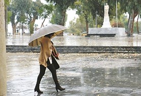 Eπιδείνωση του καιρού στη Θεσσαλία - Ερχονται καταιγίδες και χαλάζι