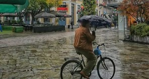 Αποχωρεί σταδιακά η "Θάλεια" με βροχές και καταιγίδες στα Τρίκαλα 