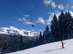 Απόλαυσαν σκι στο χιονοδρομικό Περτουλίου