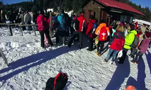 Μια μέρα στο Χιονοδρομικό Κέντρο Περτουλίου (BINTEO)