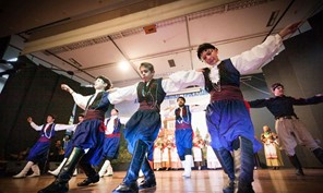 Ο Χορευτικός Ομιλος Τρικάλων στο Ντιτρόιτ 