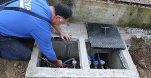 Η ΔΕΥΑ Φαρκαδόνας κόβει το νερό σε κακοπληρωτές 