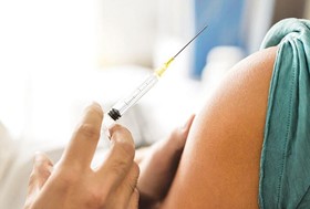 Mε ταχείς ρυθμούς οι εμβολιασμοί κατά του κορωνοϊού - Η εικόνα στα Τρίκαλα 