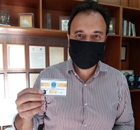 Ασκληπιός: Η πρώτη κάρτα διαρκείας στον Δήμαρχο των Τρικάλων 