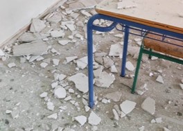 Τρίκαλα: Έπεσαν σοβάδες σε σχολική αίθουσα του 2ου Γυμνασίου 