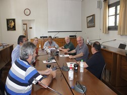 Κλιμάκιο της Ν. Ε. Τρικάλων του ΣΥΡΙΖΑ επισκέφθηκε τον Δήμαρχο Πύλης