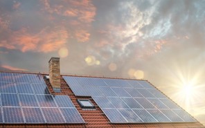 Σκρέκας: Προγράμματα για εγκατάσταση φωτοβολταϊκών και ηλιακών θερμοσιφώνων