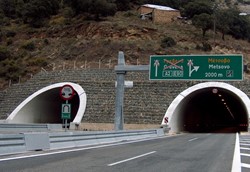 Κουμπαράς 180 εκ. ευρώ για τις σήραγγες της Εγνατίας Κουμπαράς 180 εκ. ευρώ για τις σήραγγες της Εγνατίας