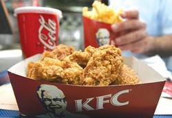 Τα KFC ανοίγουν κατάστημα στο κέντρο της Λάρισας