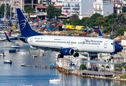 Ρεκόρ αφίξεων και εσόδων στο πρώτο εξάμηνο του 2025 