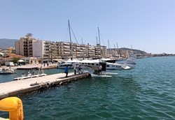 Έγινε η πρώτη πτήση Αθήνα - Βόλος - Σποράδες