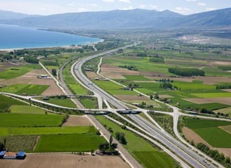 Ανακάμπτει η κίνηση σε Αυτοκινητόδρομο Αιγαίου και Ε65 Ανακάμπτει η κίνηση σε Αυτοκινητόδρομο Αιγαίου και Ε65