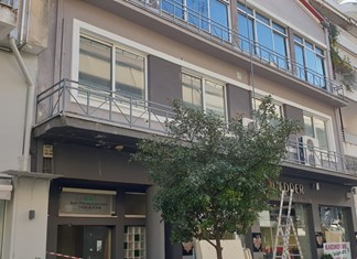 Στην Cosmos Sport το τριώροφο ακίνητο της ΕΑΣ στα Τρίκαλα Στην Cosmos Sport το τριώροφο ακίνητο της ΕΑΣ στα Τρίκαλα