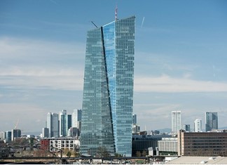 Οι συστημικές επέστρεψαν 31,1 δισ ευρώ στην ΕΚΤ σε ένα χρόνο Οι συστημικές επέστρεψαν 31,1 δισ ευρώ στην ΕΚΤ σε ένα χρόνο