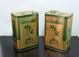 Ελαιόλαδο: Οι Έλληνες προτιμούν τον ...τενεκέ Ελαιόλαδο: Οι Έλληνες προτιμούν τον ...τενεκέ