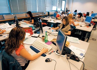 Κίνητρα για προσλήψεις νέων και φθηνή στέγη Κίνητρα για προσλήψεις νέων και φθηνή στέγη