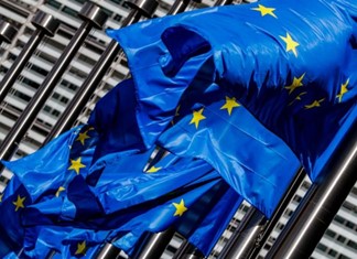Ανατρέπει τις προβλέψεις η πανδημία για την ανάπτυξη της ευρωζώνης Ανατρέπει τις προβλέψεις η πανδημία για την ανάπτυξη της ευρωζώνης