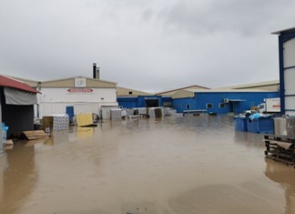 Πλημμύρισε το τυροκομείο "Βασιλίτσα" στη Λάρισα Πλημμύρισε το τυροκομείο "Βασιλίτσα" στη Λάρισα