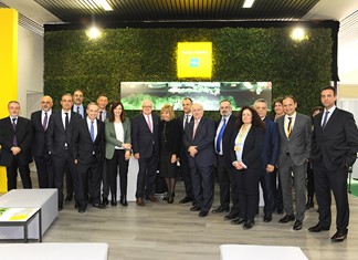 Η ηγεσία της Πειραιώς στην 28η Agrotica Η ηγεσία της Πειραιώς στην 28η Agrotica