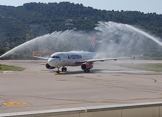 Αύξηση των τουριστικών κρατήσεων για Ελλάδα τον Ιούνιο