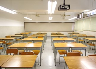 Η ΔΕΗ φτιάχνει τρία σχολεία στη Θεσσαλία Η ΔΕΗ φτιάχνει τρία σχολεία στη Θεσσαλία