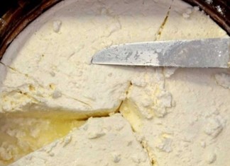 Νέα πρωτοβουλία Σαράντη για ισχυροποίηση της Φέτας Νέα πρωτοβουλία Σαράντη για ισχυροποίηση της Φέτας