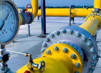 Άτολμη η Ευρώπη - προτείνει LNG και μείωση κατανάλωσης, με έσχατη λύση το πλαφόν Άτολμη η Ευρώπη - προτείνει LNG και μείωση κατανάλωσης, με έσχατη λύση το πλαφόν