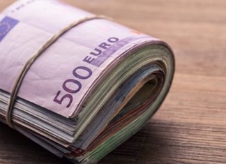 Πτώση 30% της κατανάλωσης στην ελληνική αγορά Πτώση 30% της κατανάλωσης στην ελληνική αγορά