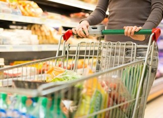 Ξεκίνησαν μεγάλες μειώσεις τιμών στα ράφια Ξεκίνησαν μεγάλες μειώσεις τιμών στα ράφια