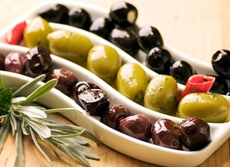 Intercomm Foods: Εξάγοντας την ελιά στα πέρατα της γης Intercomm Foods: Εξάγοντας την ελιά στα πέρατα της γης
