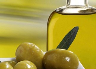 F.T. Η ξηρασία στη Μεσόγειο «εκτοξεύει» τις τιμές ελαιόλαδου F.T. Η ξηρασία στη Μεσόγειο «εκτοξεύει» τις τιμές ελαιόλαδου