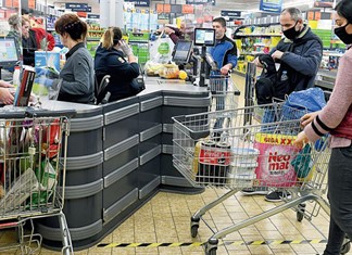 Κλειστά παντού όλα τα μαγαζιά  την προσεχή Κυριακή Κλειστά παντού όλα τα μαγαζιά  την προσεχή Κυριακή