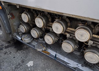 Λαθρεμπόριο καυσίμων: Σε αργία δύο υπάλληλοι του Τελωνείου Βόλου  Λαθρεμπόριο καυσίμων: Σε αργία δύο υπάλληλοι του Τελωνείου Βόλου