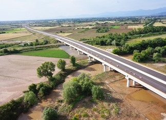 Ε65: Καιρός να τελειώνει το δούλεμα Ε65: Καιρός να τελειώνει το δούλεμα