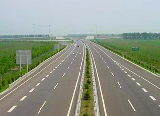 Αύξηση 25% του μήκους των αυτοκινητόδρομων σημαίνει 45% λιγότερα θανατηφόρα Αύξηση 25% του μήκους των αυτοκινητόδρομων σημαίνει 45% λιγότερα θανατηφόρα